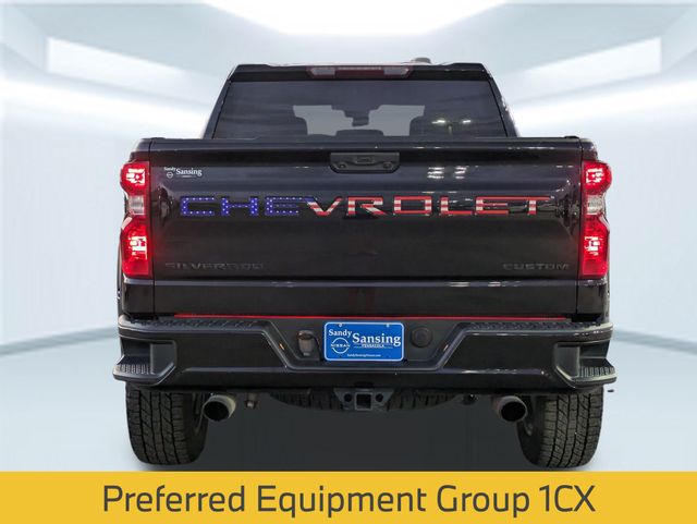 2023 Chevrolet Silverado 1500 Custom photo 4