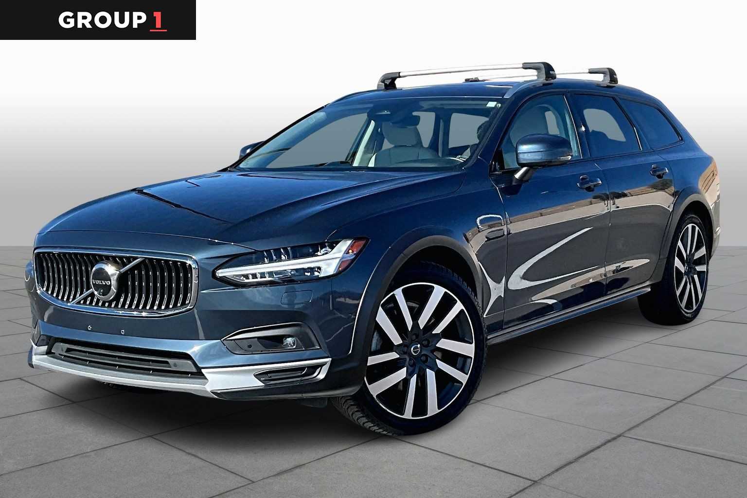 2023 Volvo V90 Cross Country Plus's photo