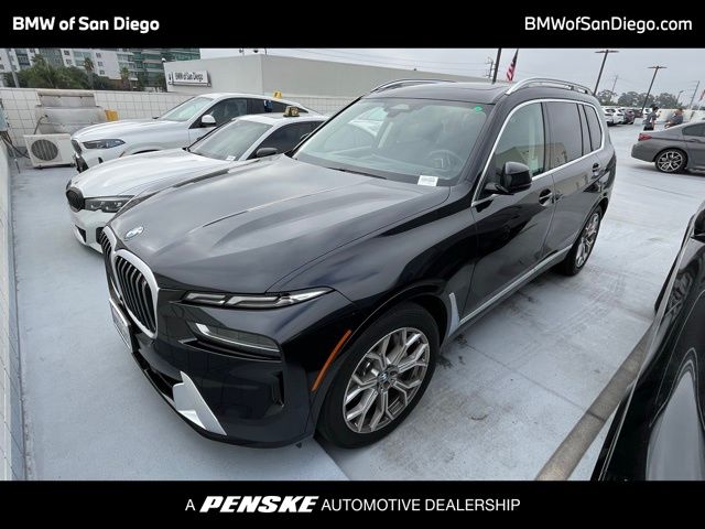 2025 BMW X7 xDrive40i