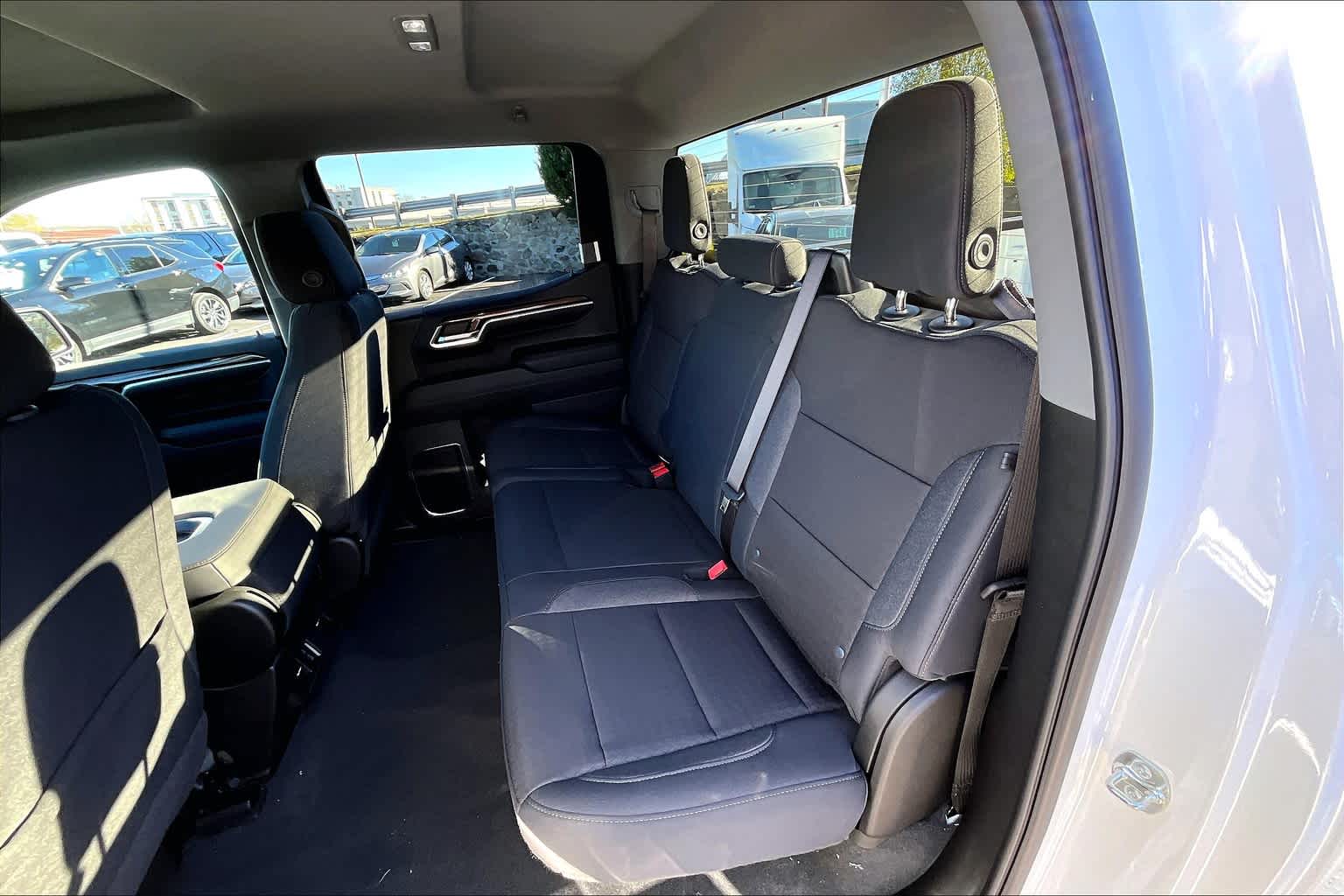 2025 Chevrolet Silverado 1500 LT photo 14