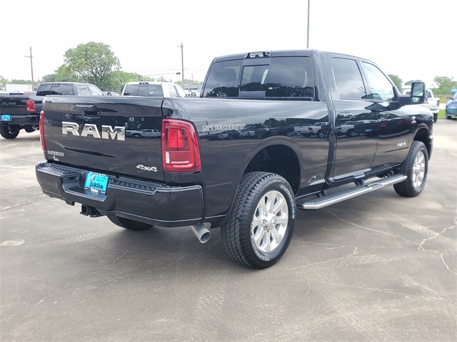 2025 Ram 3500 Laramie photo 5