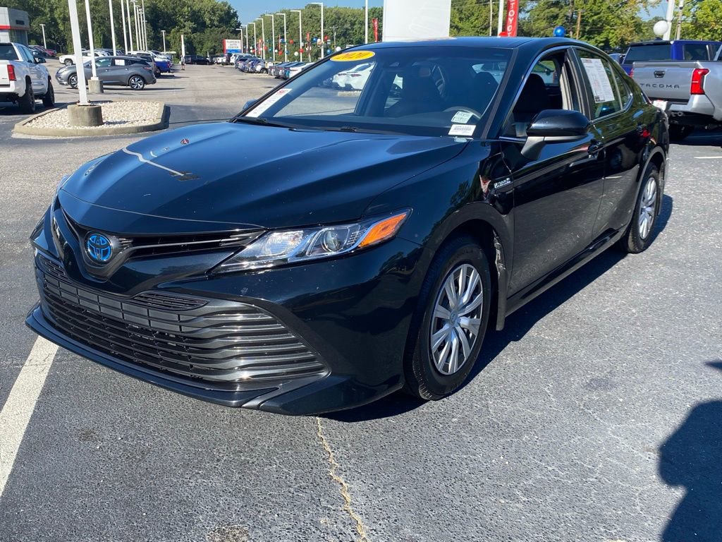 2020 Toyota Camry Hybrid LE photo 2