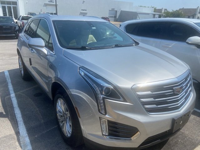 2018 Cadillac XT5 photo 3