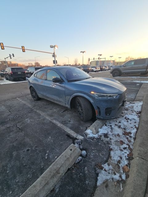 2023 FORD MUSTANG MACH-E - Image 2