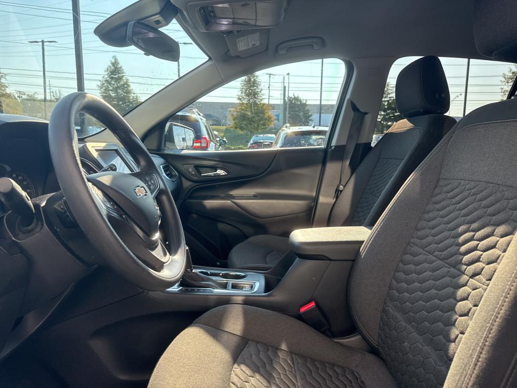 2021 Chevrolet Equinox LT photo 7