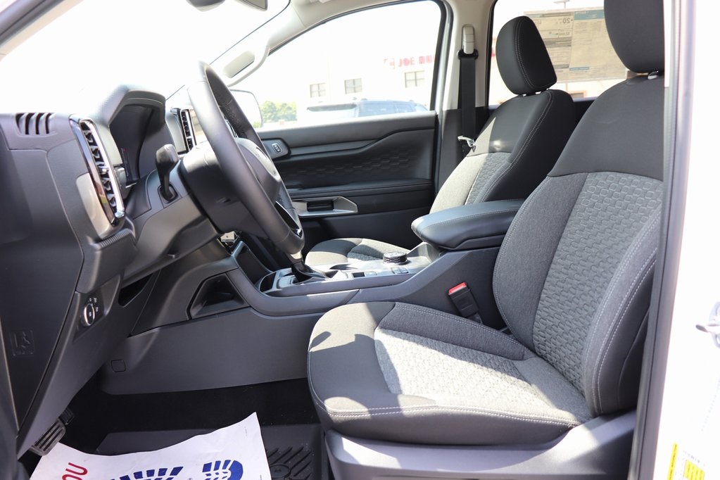2025 Ford Ranger XLT photo 2