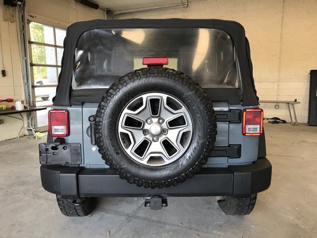 2014 Jeep Wrangler Rubicon photo 4