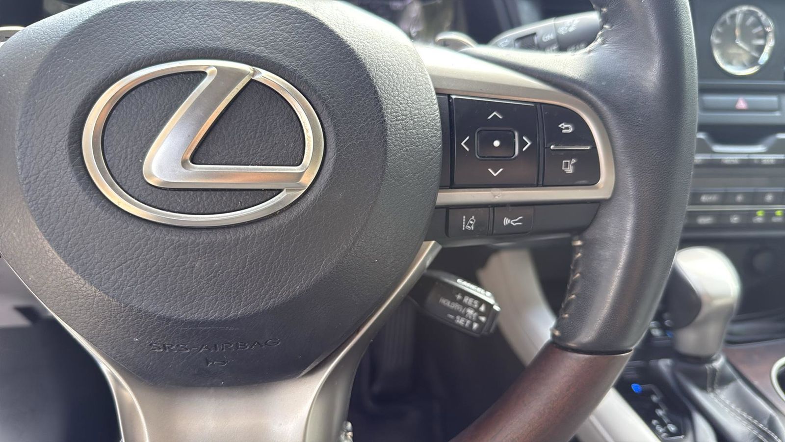 2020 Lexus RX 450h Premium photo 17
