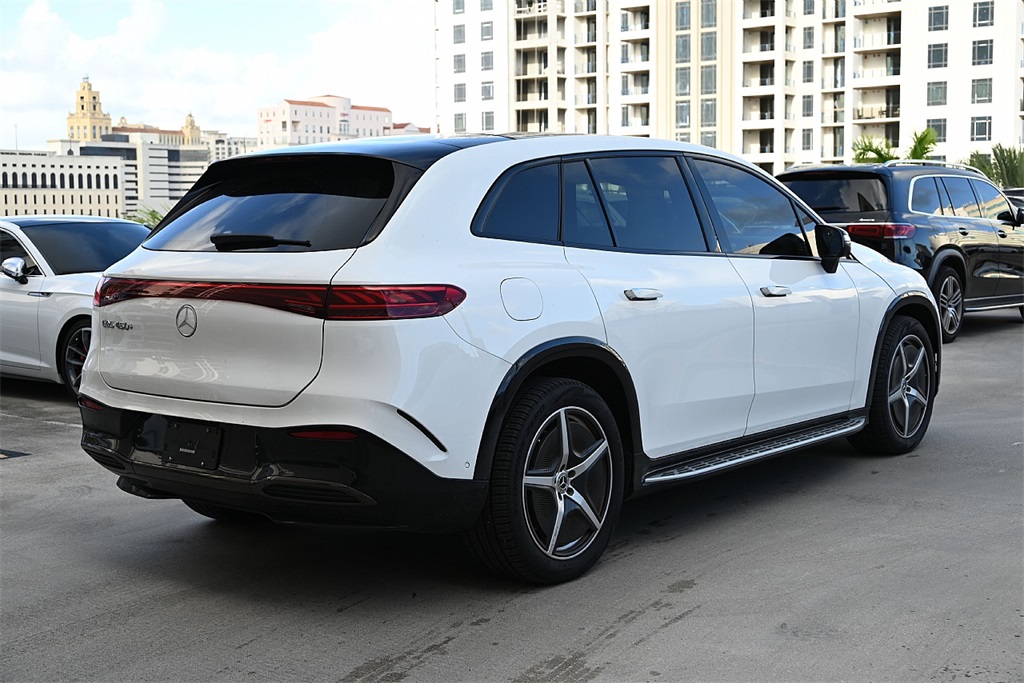 2024 Mercedes Benz EQS SUV 450 photo 4