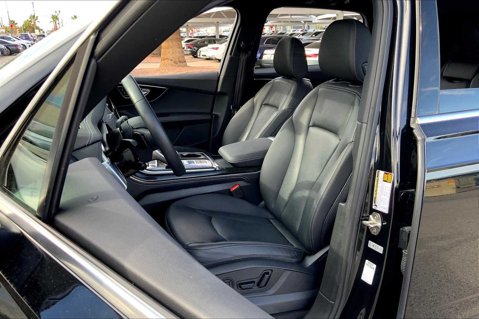2025 Audi Q7 Premium Plus photo 5