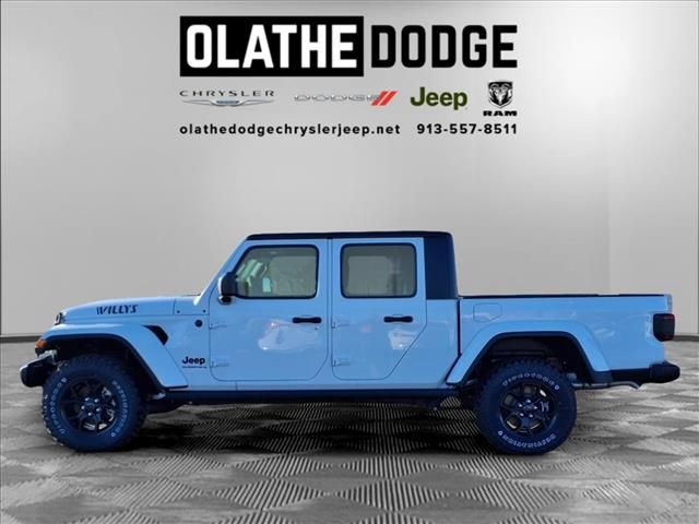 2025 Jeep Gladiator Willys photo 3