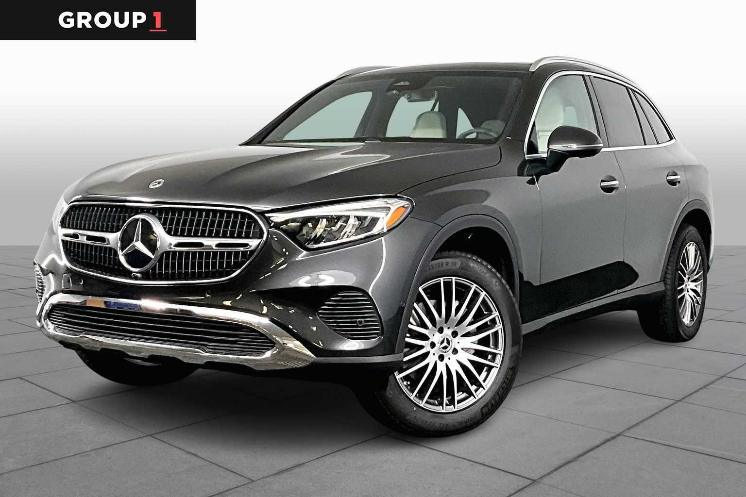 2026 Mercedes-Benz GLC Base's photo