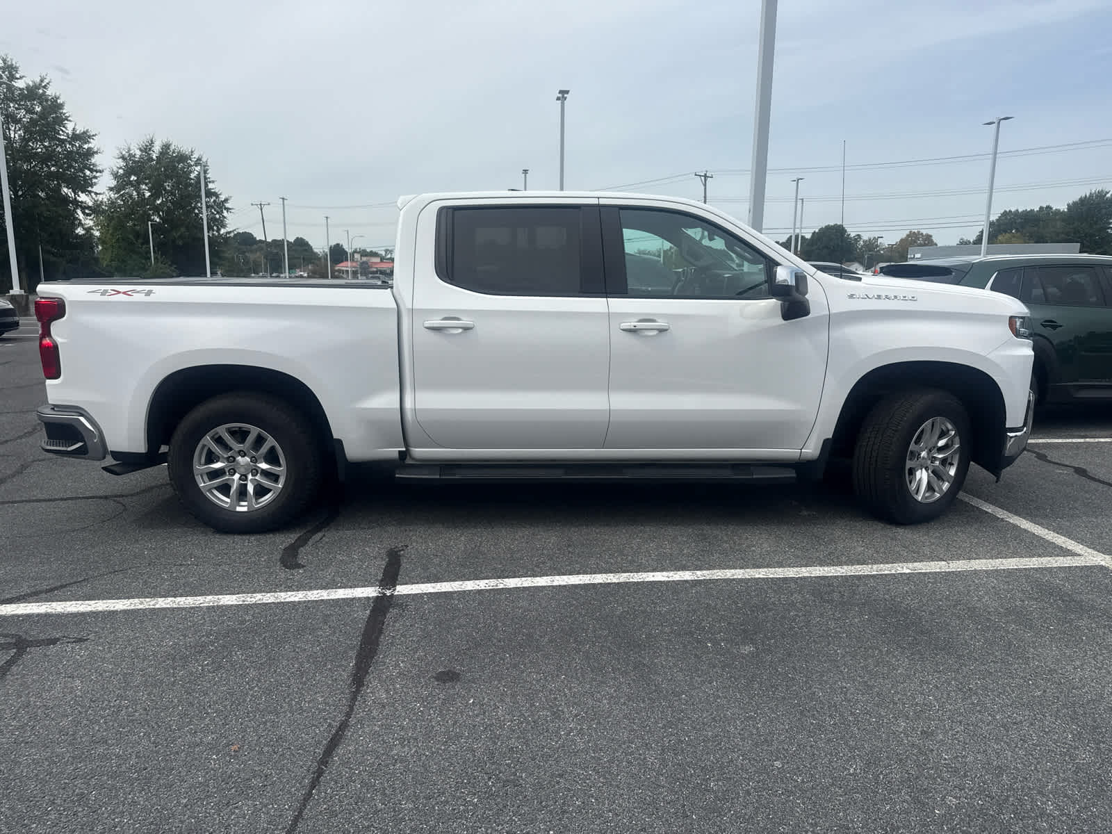 2020 Chevrolet Silverado 1500 LT photo 4