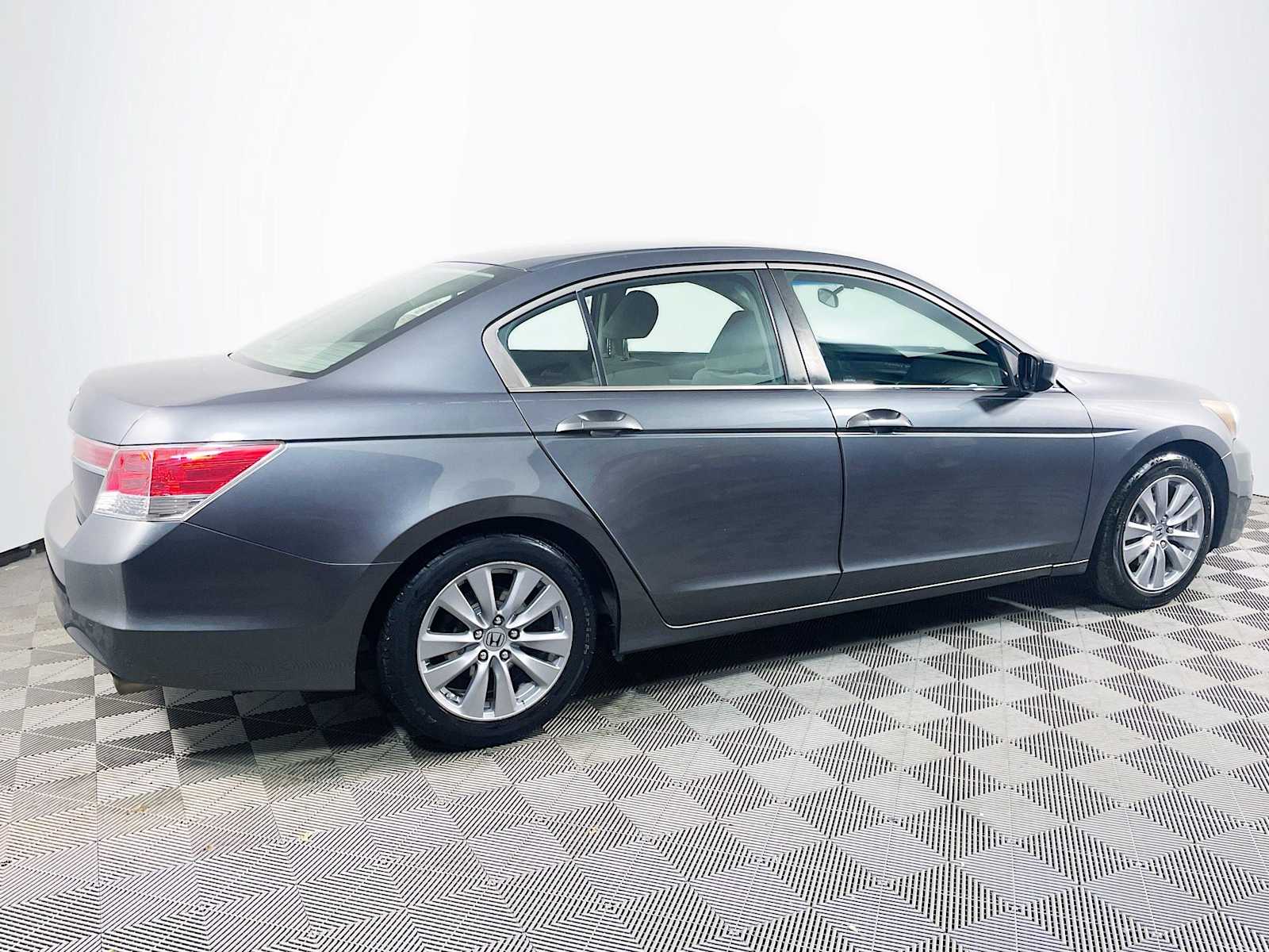 2012 Honda Accord EX photo 3