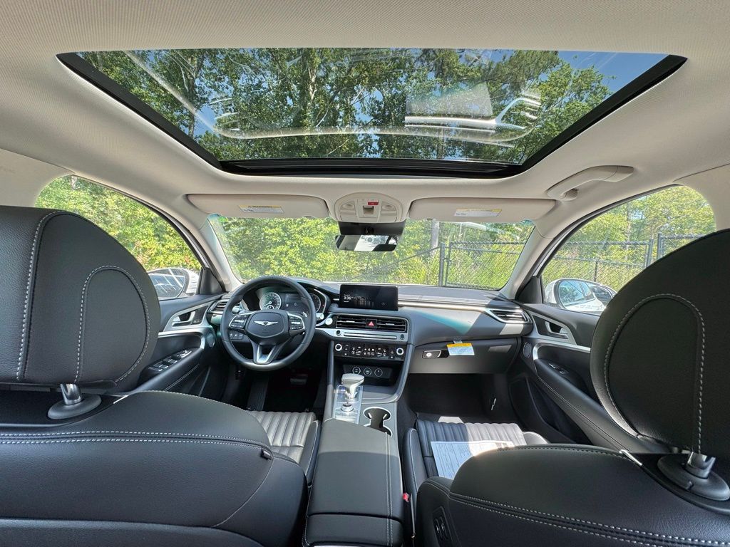 2026 Genesis G70 2.5T Prestige AWD photo 3