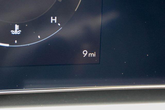 New 2025 Black Hyundai SEL Convenience FWD image 24