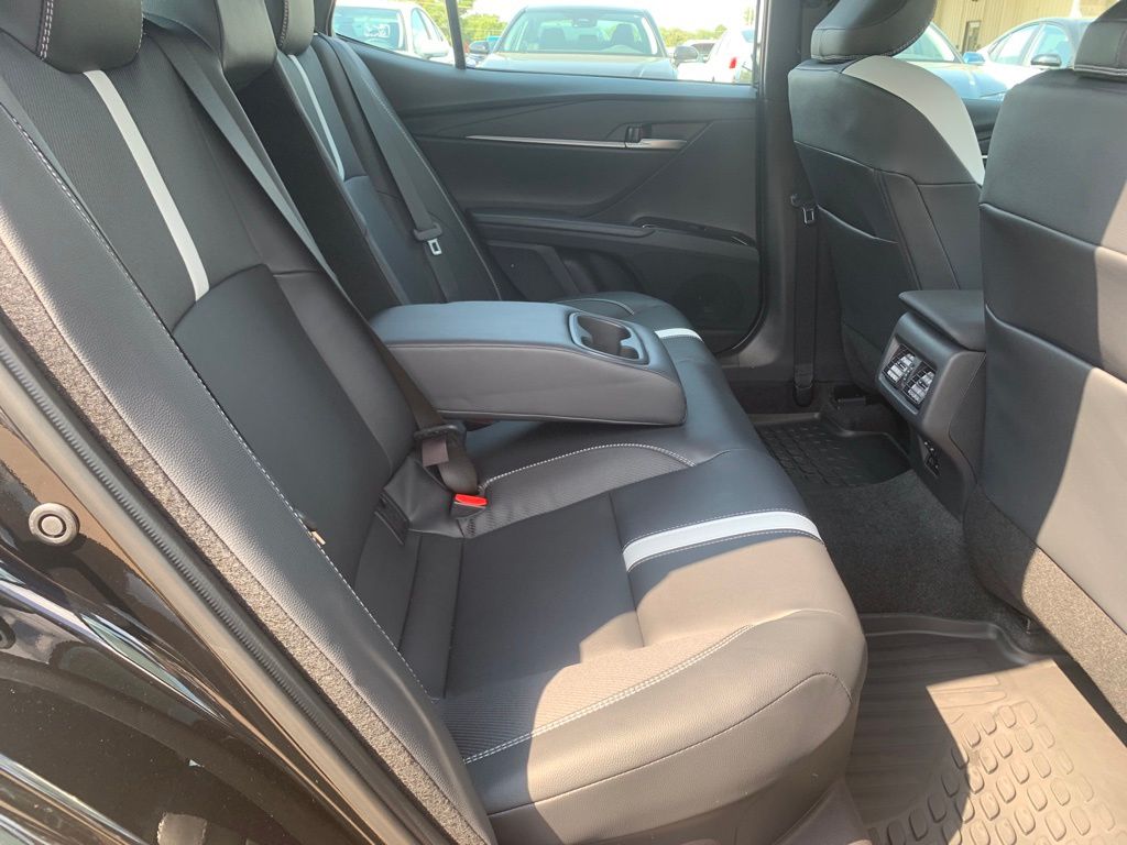 2026 Toyota Camry SE photo 23