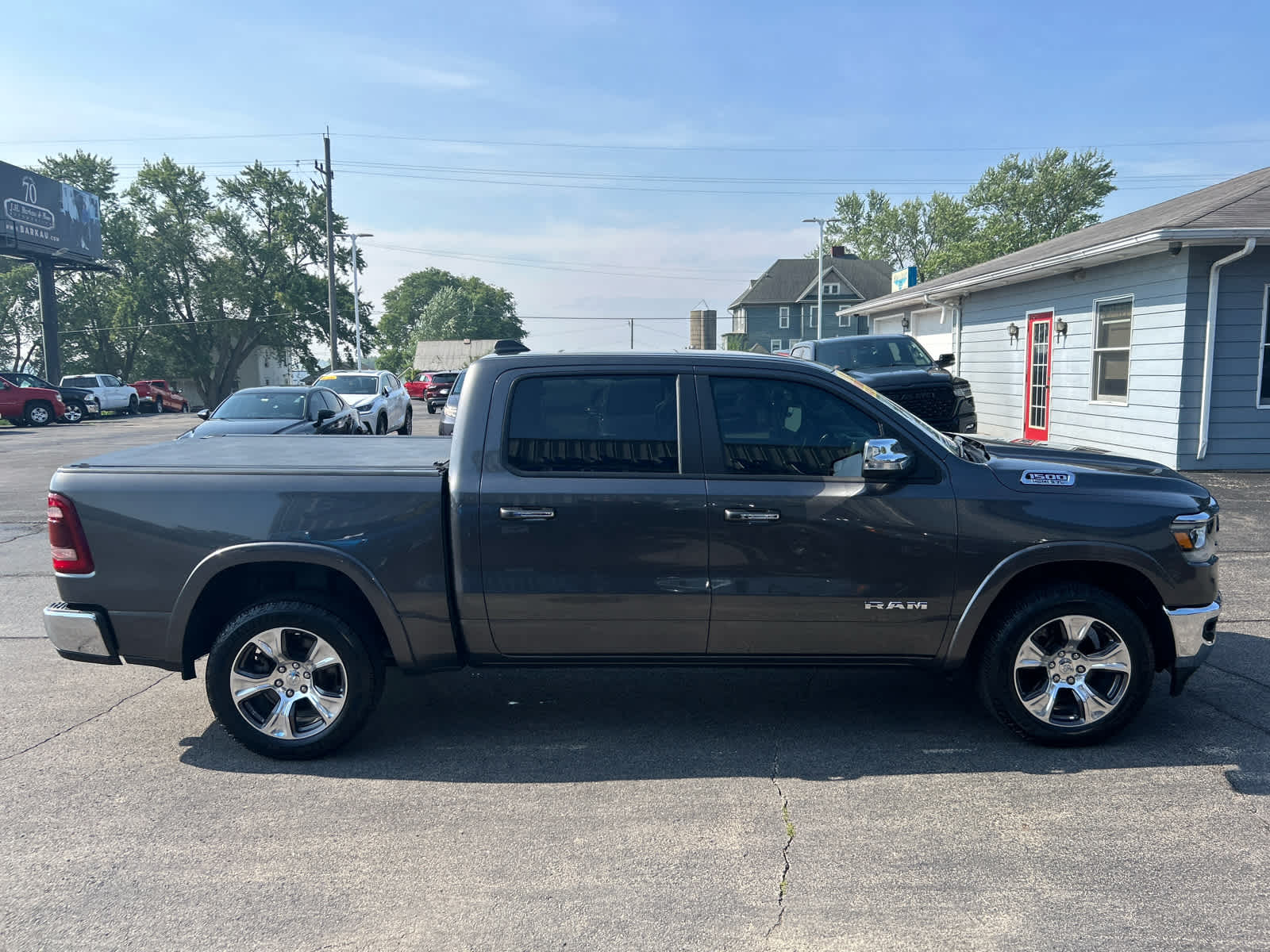 2022 Ram 1500 Laramie photo 2