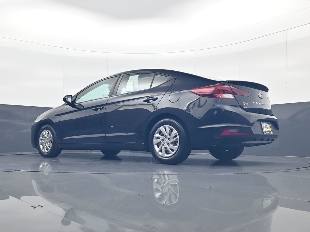 2019 Hyundai Elantra SE photo 27