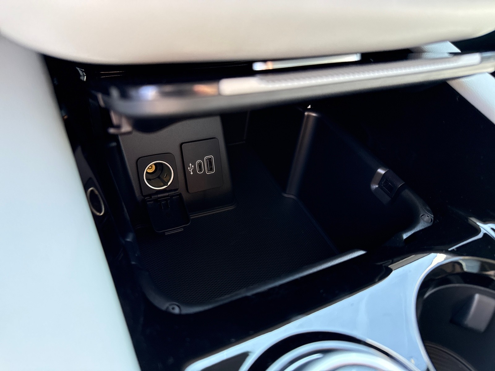 2025 Ford Explorer Platinum photo 17