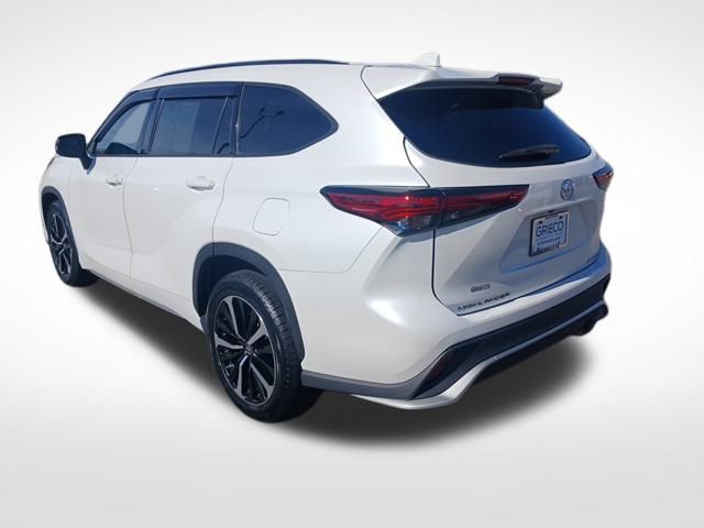 2022 Toyota Highlander XSE photo 5