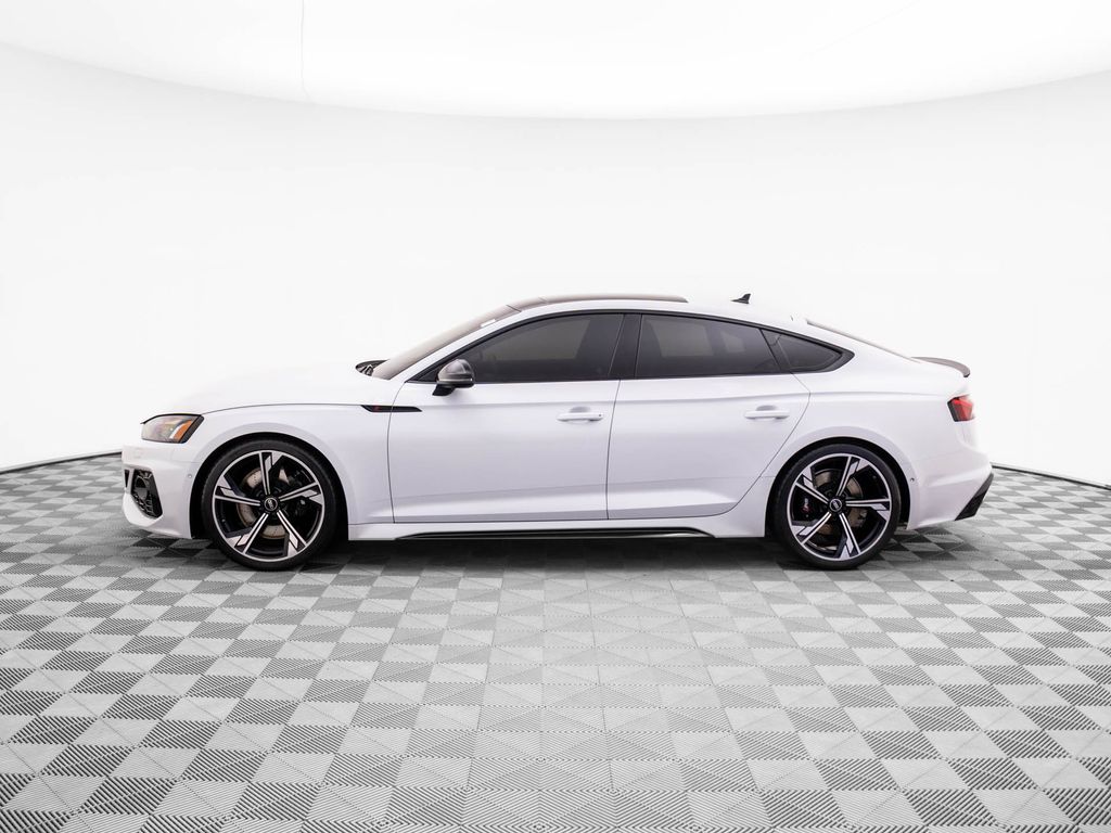 2024 Audi RS 5 photo 2