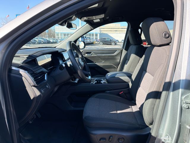 2025 GMC ACADIA - Image 19