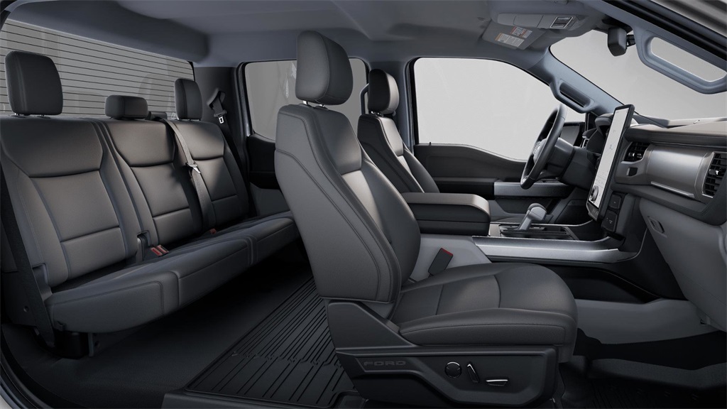 2025 Ford F-150 Lightning photo 6
