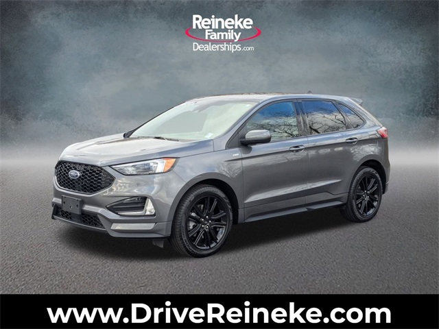 2022 Ford Edge ST-Line's photo