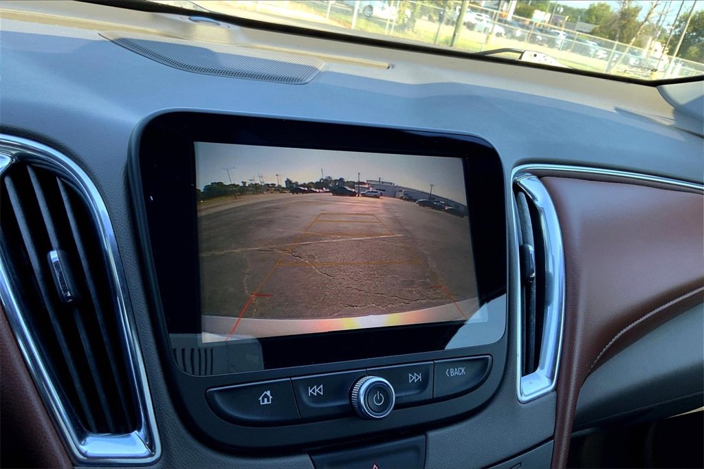 2018 Chevrolet Malibu 1LT photo 21