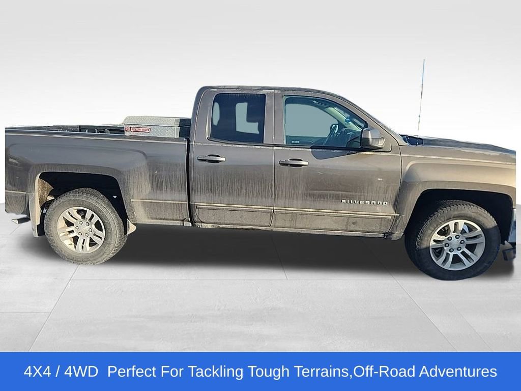 Used 2016 Chevrolet Silverado 1500 LT with VIN 1GCVKREC0GZ229078 for sale in Northfield, MN