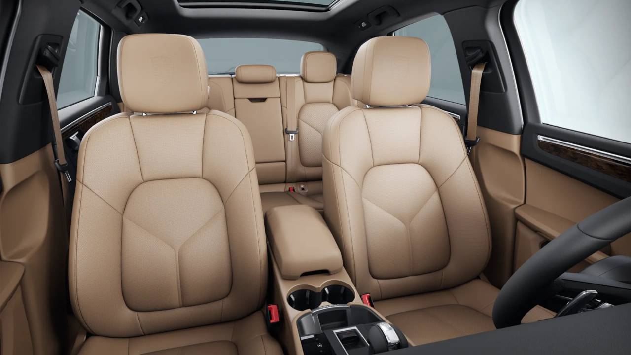 2026 Porsche Macan T photo 11