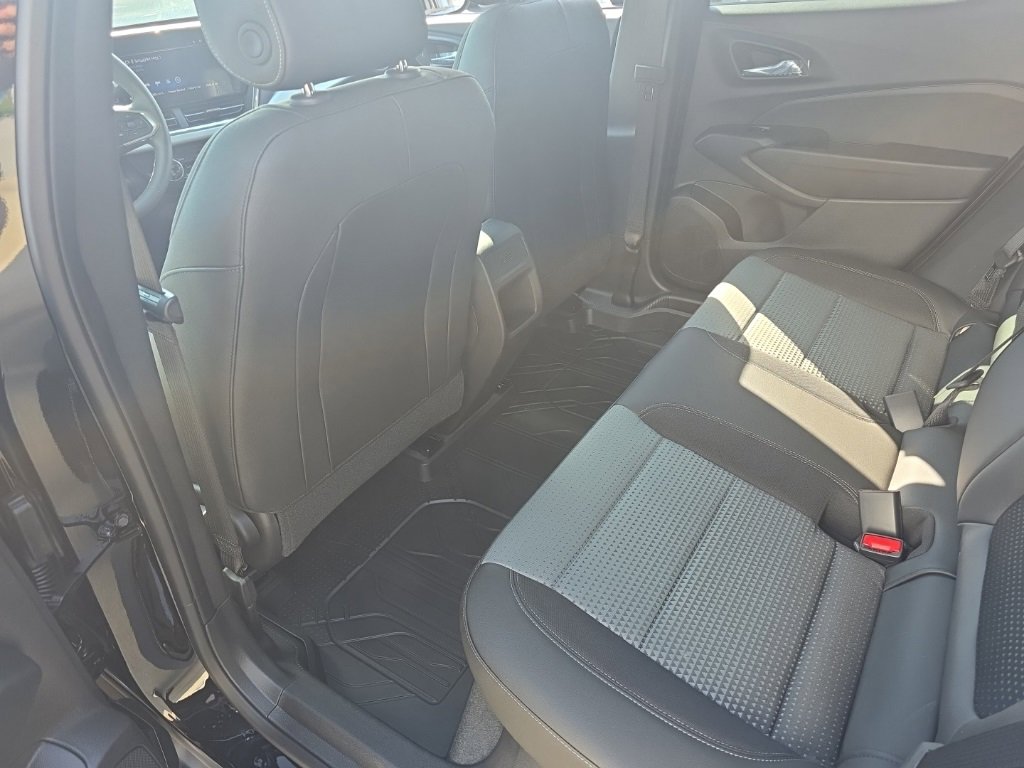 2026 Chevrolet Trax LT photo 14