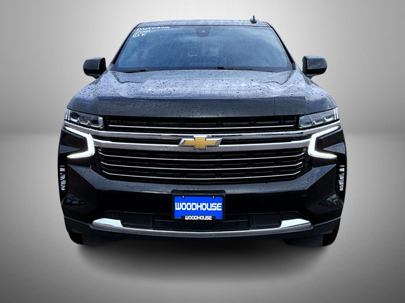 2021 Chevrolet Suburban LT photo 2