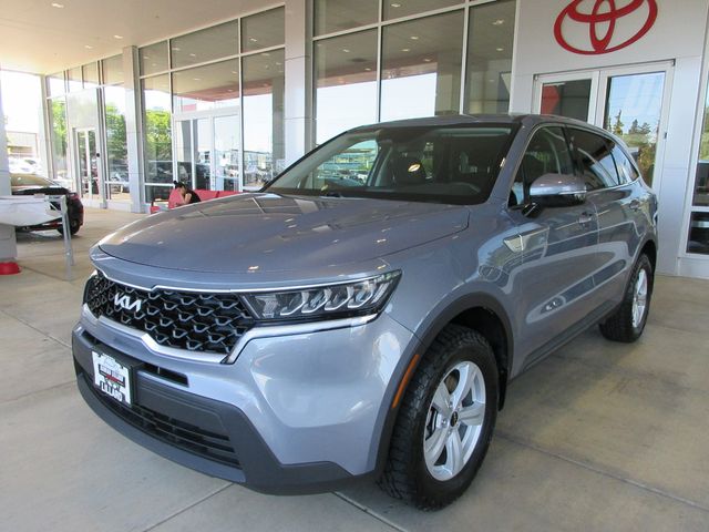 2022 Kia Sorento LX photo 5