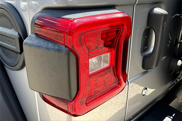 2020 Jeep Wrangler Unlimited Rubicon photo 21