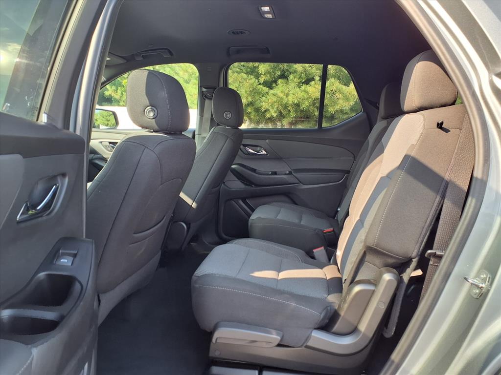 2023 Chevrolet Traverse Cloth photo 4
