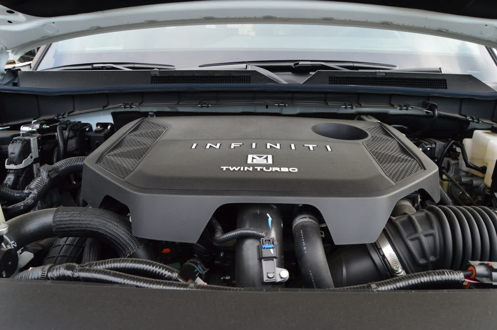 2025 Infiniti QX80 photo 23