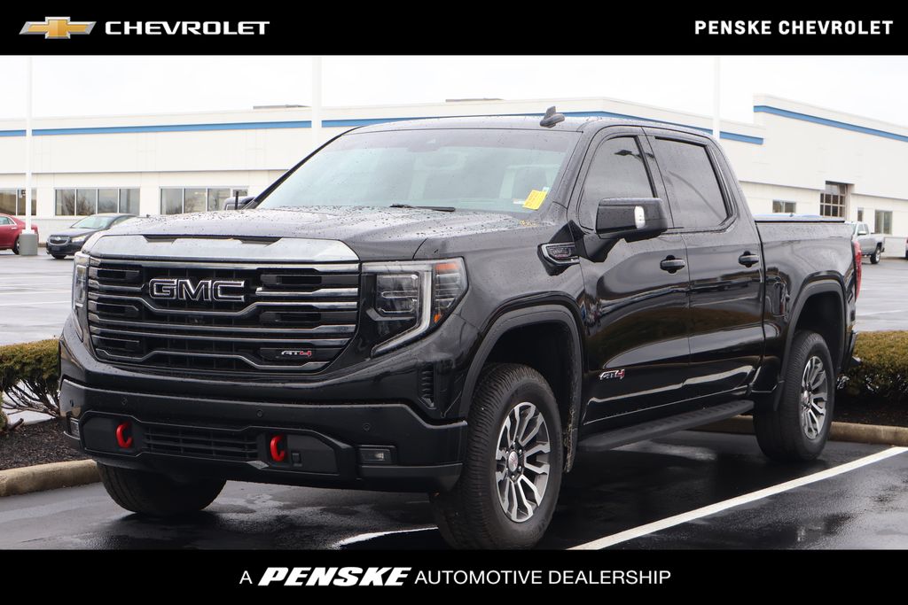 2022 GMC Sierra 1500 AT4's photo