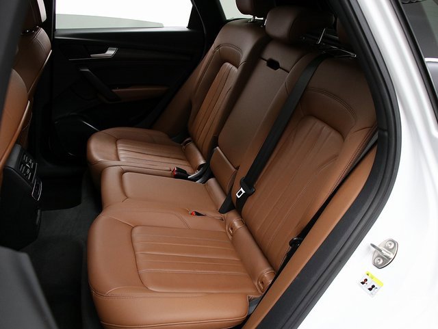 2021 Audi Q5 Premium photo 6