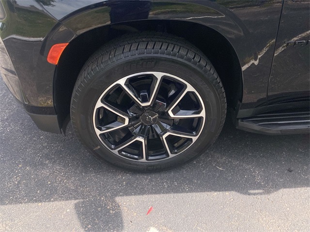 2021 Chevrolet Tahoe RST photo 2