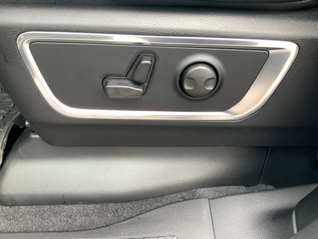 2026 Ram 1500 Laramie photo 30