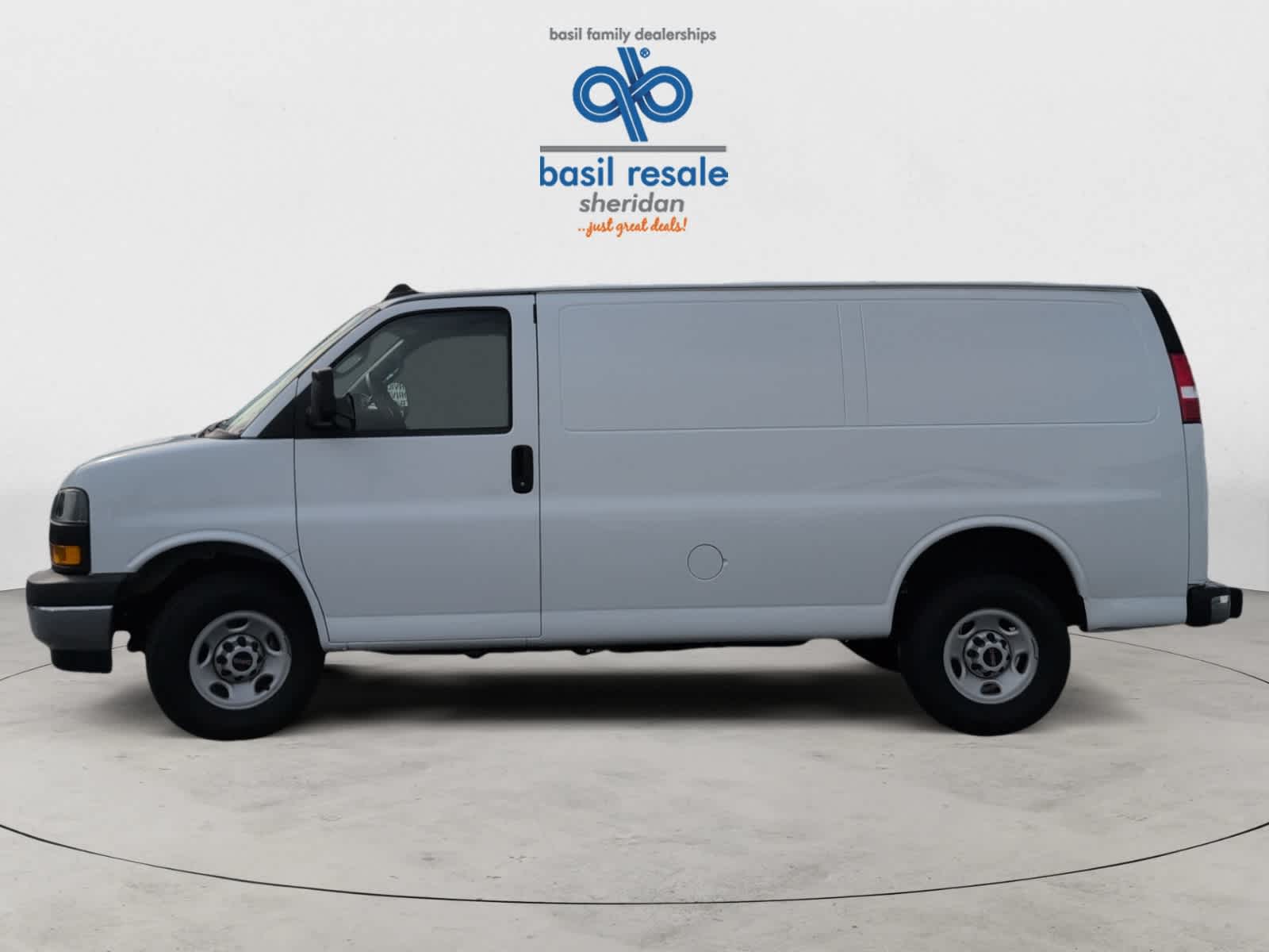 2023 Gmc Savana 2500 Cargo photo 3