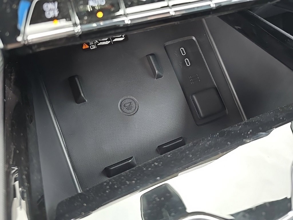 2025 Chevrolet Silverado EV LT photo 15