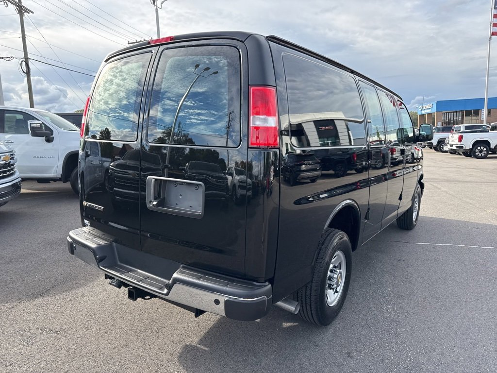 2025 Chevrolet Express Cargo Work Van photo 4
