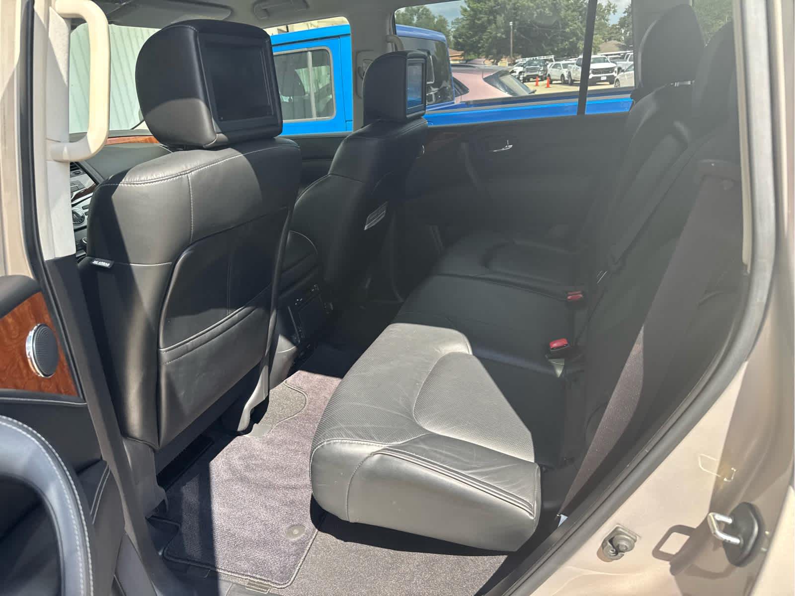 2019 Infiniti QX80 Luxe photo 14
