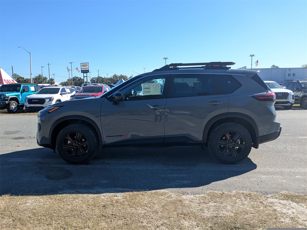 2026 Nissan Rogue SV photo 2