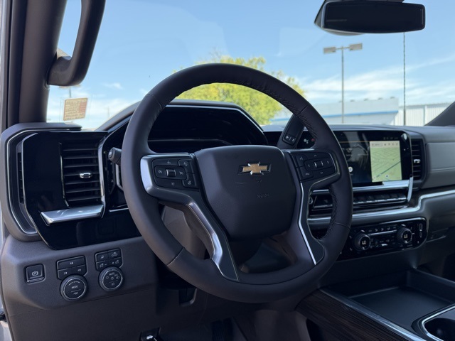 2025 Chevrolet Silverado 2500HD LT photo 15