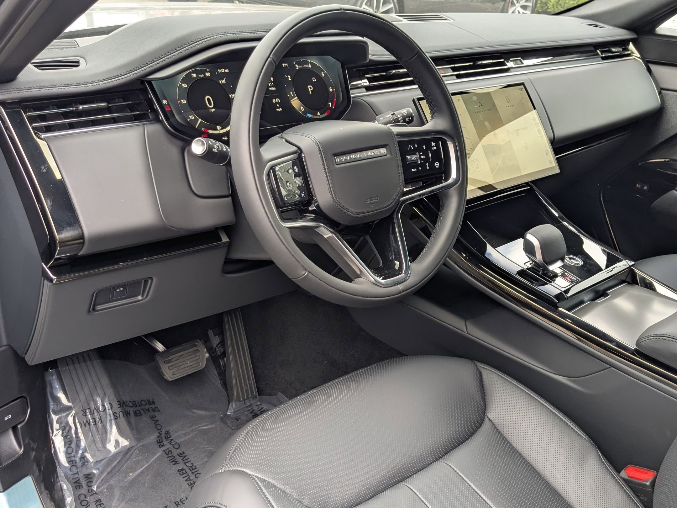 2025 Land Rover Range Rover Sport SE photo 3