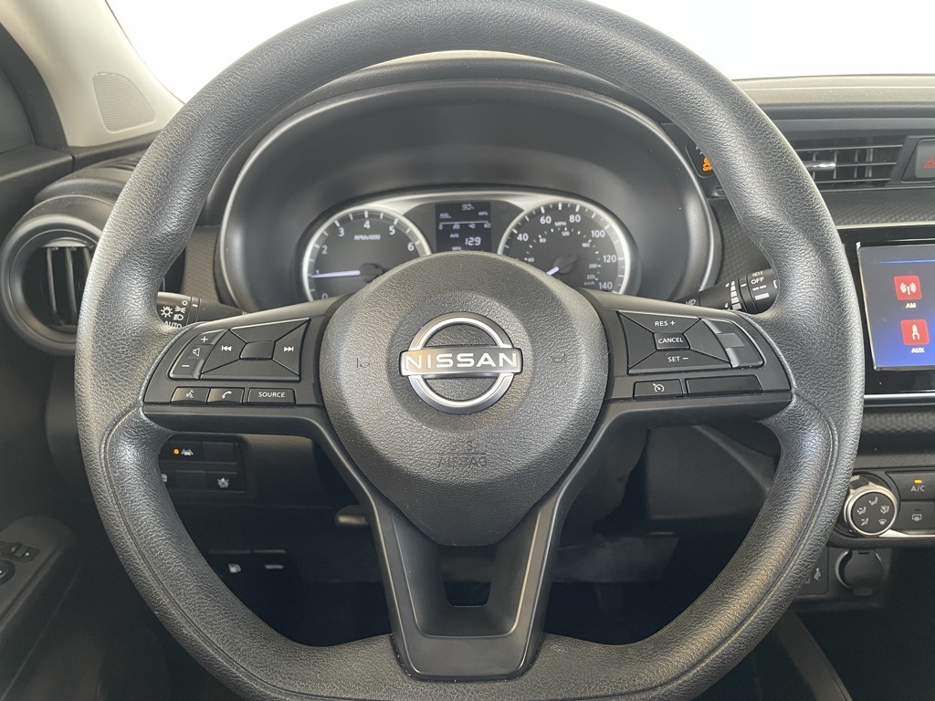 2024 Nissan Kicks S photo 9